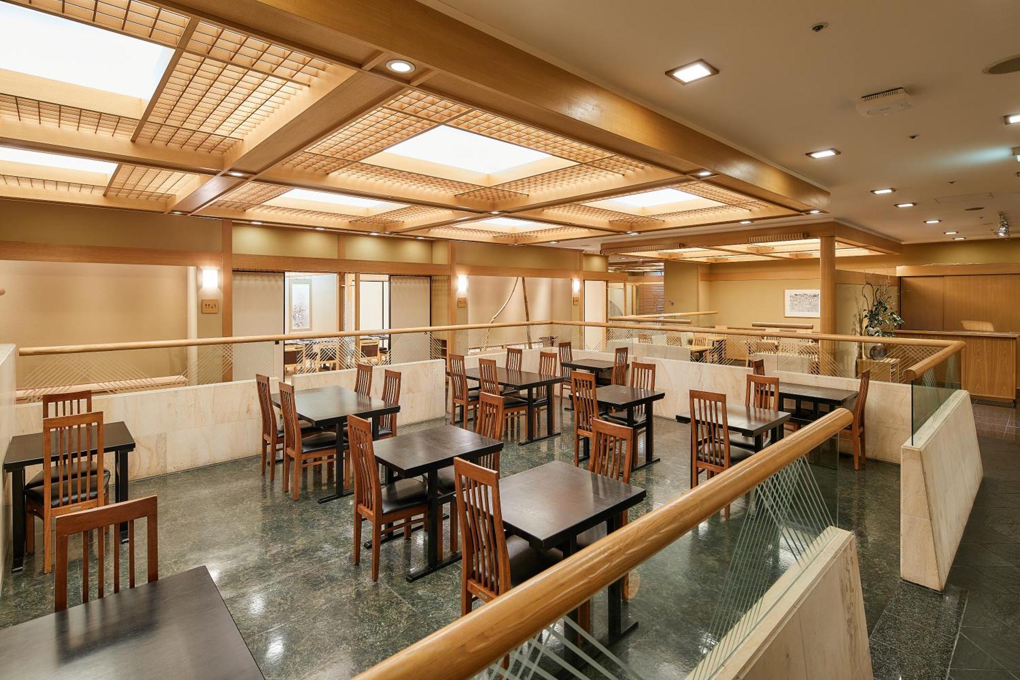 崎玉拉福雷酒店 酒店